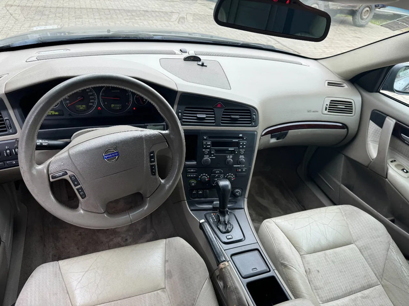 Легковой автомобиль Volvo V70 V70: фото 9
