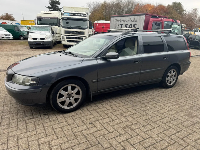 Volvo V70 V70 - Легковой автомобиль: фото 2 Volvo V70 V70 - Легковой автомобиль: фото 2