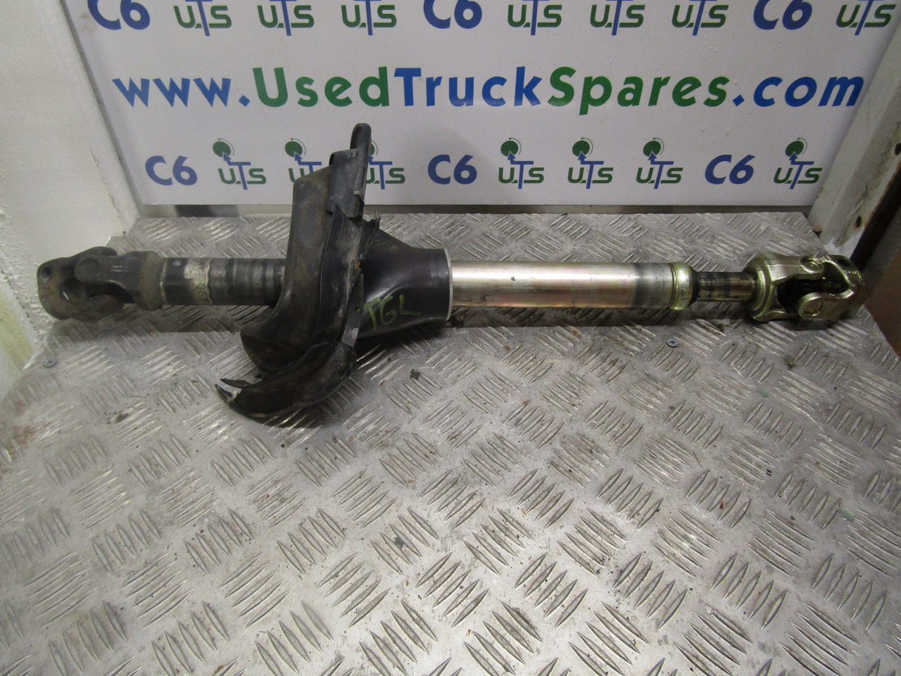 MAN TGL STEERING COLUMN SHAFT - Рулевое управление для Грузовиков: фото 1 MAN TGL STEERING COLUMN SHAFT - Рулевое управление для Грузовиков: фото 1