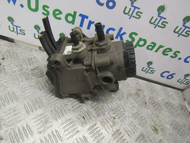 MAN TGM EBS MODULE P/NO 81.52106.6013 / 0486203023 - Детали тормозной системы для Грузовиков: фото 1 MAN TGM EBS MODULE P/NO 81.52106.6013 / 0486203023 - Детали тормозной системы для Грузовиков: фото 1