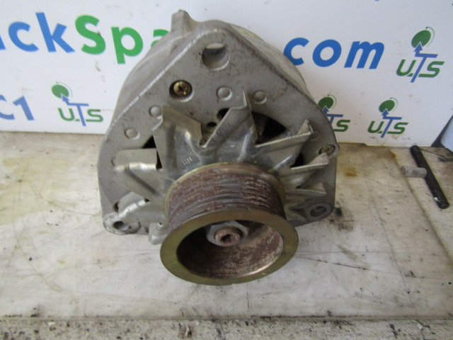 MERCEDES ATEGO 815/1823 ALTERNATOR BOSCH P/NO 0986040260 - Электрическая система для Грузовиков: фото 1 MERCEDES ATEGO 815/1823 ALTERNATOR BOSCH P/NO 0986040260 - Электрическая система для Грузовиков: фото 1