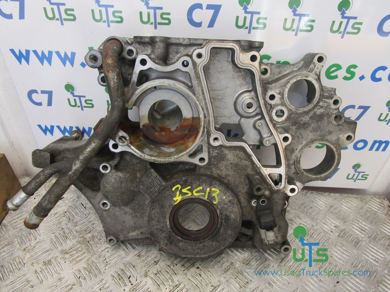 MITSUBISHI CANTER 35C13 (4M42) FRONT TIMING COVER - Двигатель и запчасти для Грузовиков: фото 1 MITSUBISHI CANTER 35C13 (4M42) FRONT TIMING COVER - Двигатель и запчасти для Грузовиков: фото 1