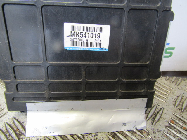 MITSUBISHI CANTER CONTROL MODULE P/NO MK541019 - Блок управления для Грузовиков: фото 2 MITSUBISHI CANTER CONTROL MODULE P/NO MK541019 - Блок управления для Грузовиков: фото 2