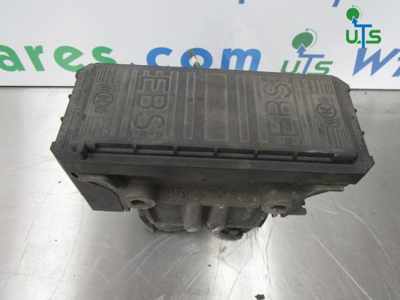 VOLVO FE EBS MODULATOR P/NO 21122035 - Детали тормозной системы для Грузовиков: фото 1 VOLVO FE EBS MODULATOR P/NO 21122035 - Детали тормозной системы для Грузовиков: фото 1