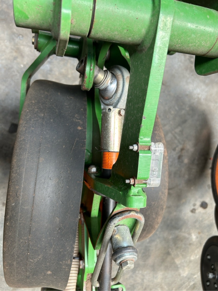 Amazone EDX 6000-TC - Сеялка: фото 2 Amazone EDX 6000-TC - Сеялка: фото 2