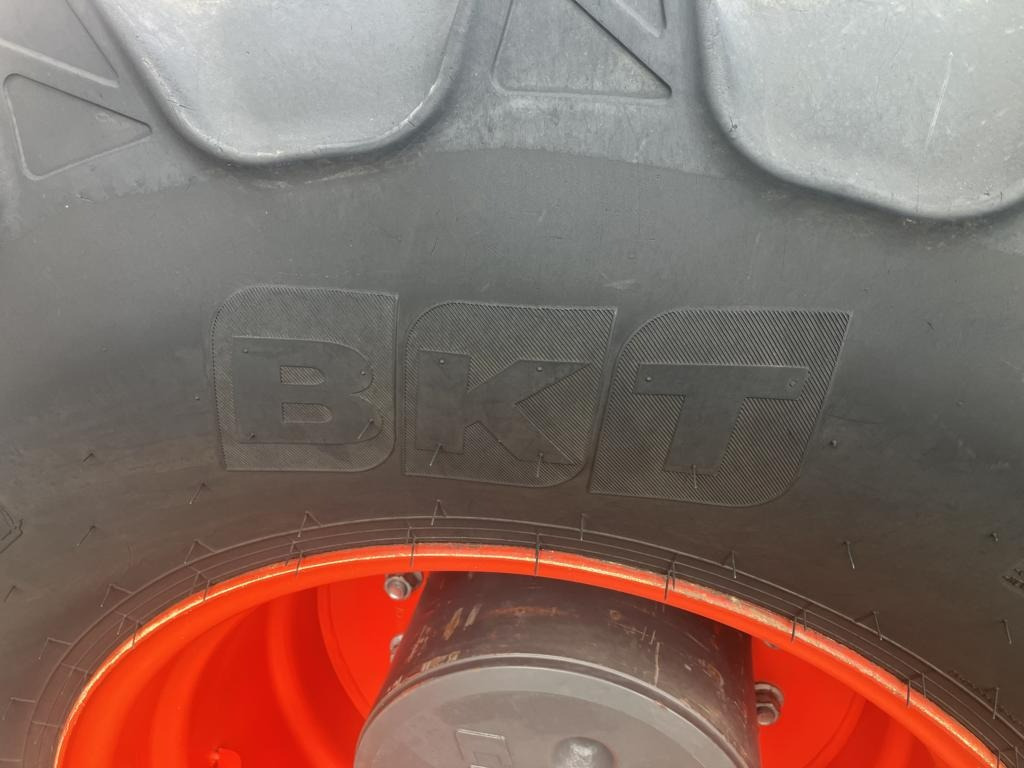 CLAAS AXION 830 CMATIC - Трактор: фото 4 CLAAS AXION 830 CMATIC - Трактор: фото 4