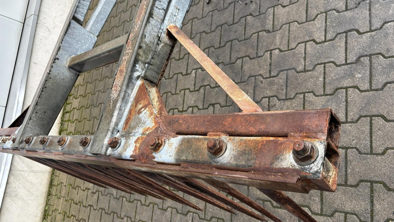 Fliegl SILOPRATZE 3000 MM - Техника для силоса: фото 2 Fliegl SILOPRATZE 3000 MM - Техника для силоса: фото 2