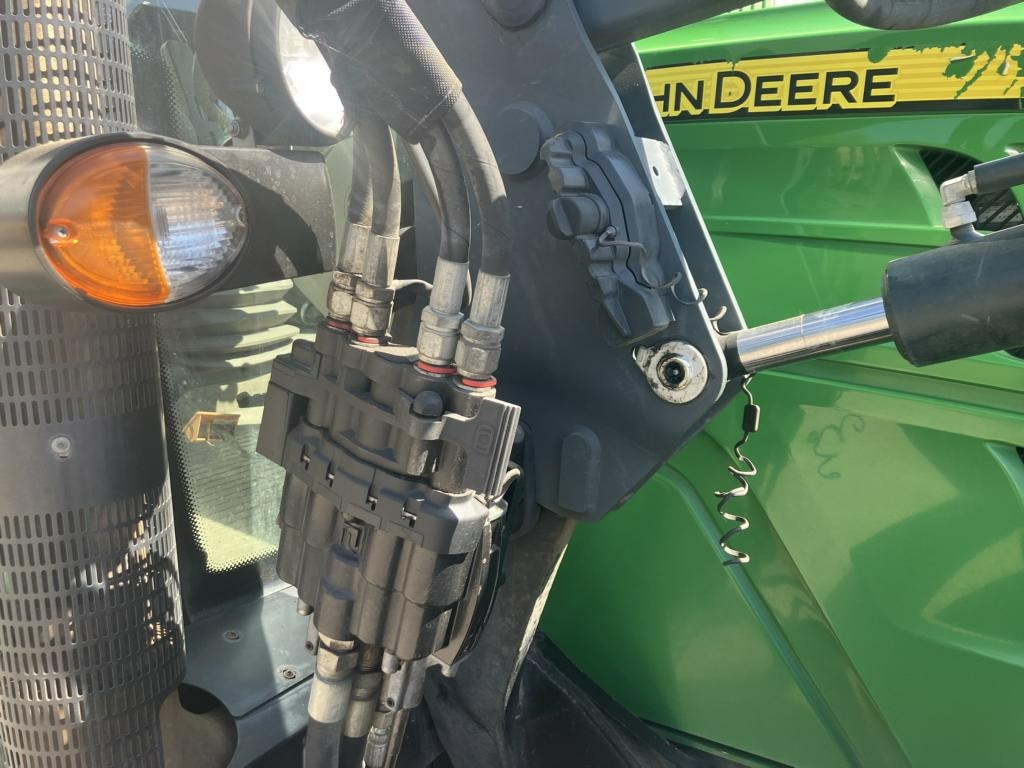 John Deere 6125R - Трактор: фото 2 John Deere 6125R - Трактор: фото 2