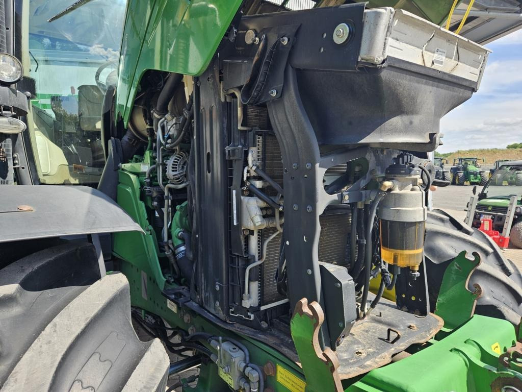 John Deere 6210R - Трактор: фото 3 John Deere 6210R - Трактор: фото 3