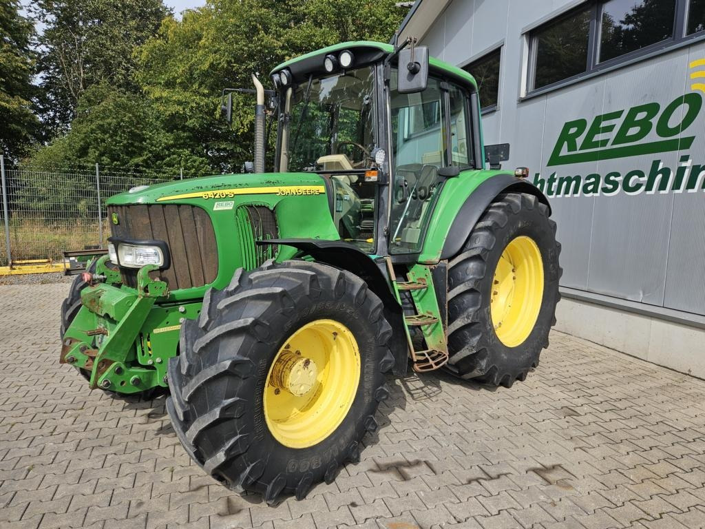 John Deere 6420S PREMIUM - Трактор: фото 1 John Deere 6420S PREMIUM - Трактор: фото 1
