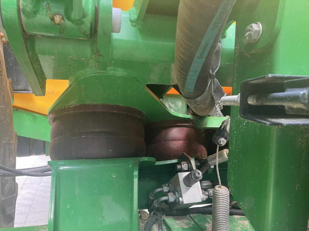 John Deere BASISMASCHINE R944I POWRSPRAY - Прицепной опрыскиватель: фото 4 John Deere BASISMASCHINE R944I POWRSPRAY - Прицепной опрыскиватель: фото 4