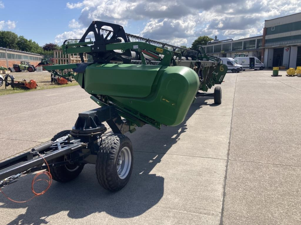 John Deere SCHNEIDWERK 630X - Зерноуборочный комбайн: фото 2 John Deere SCHNEIDWERK 630X - Зерноуборочный комбайн: фото 2