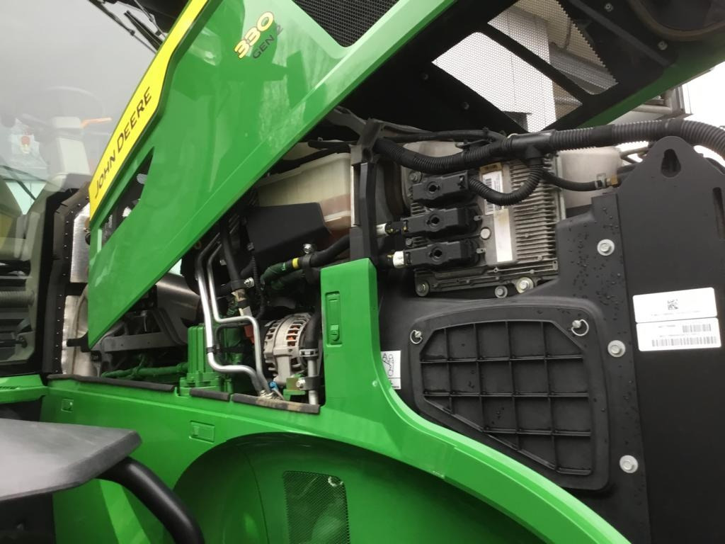 John Deere TRAKTOR 7R330 - Трактор: фото 2 John Deere TRAKTOR 7R330 - Трактор: фото 2