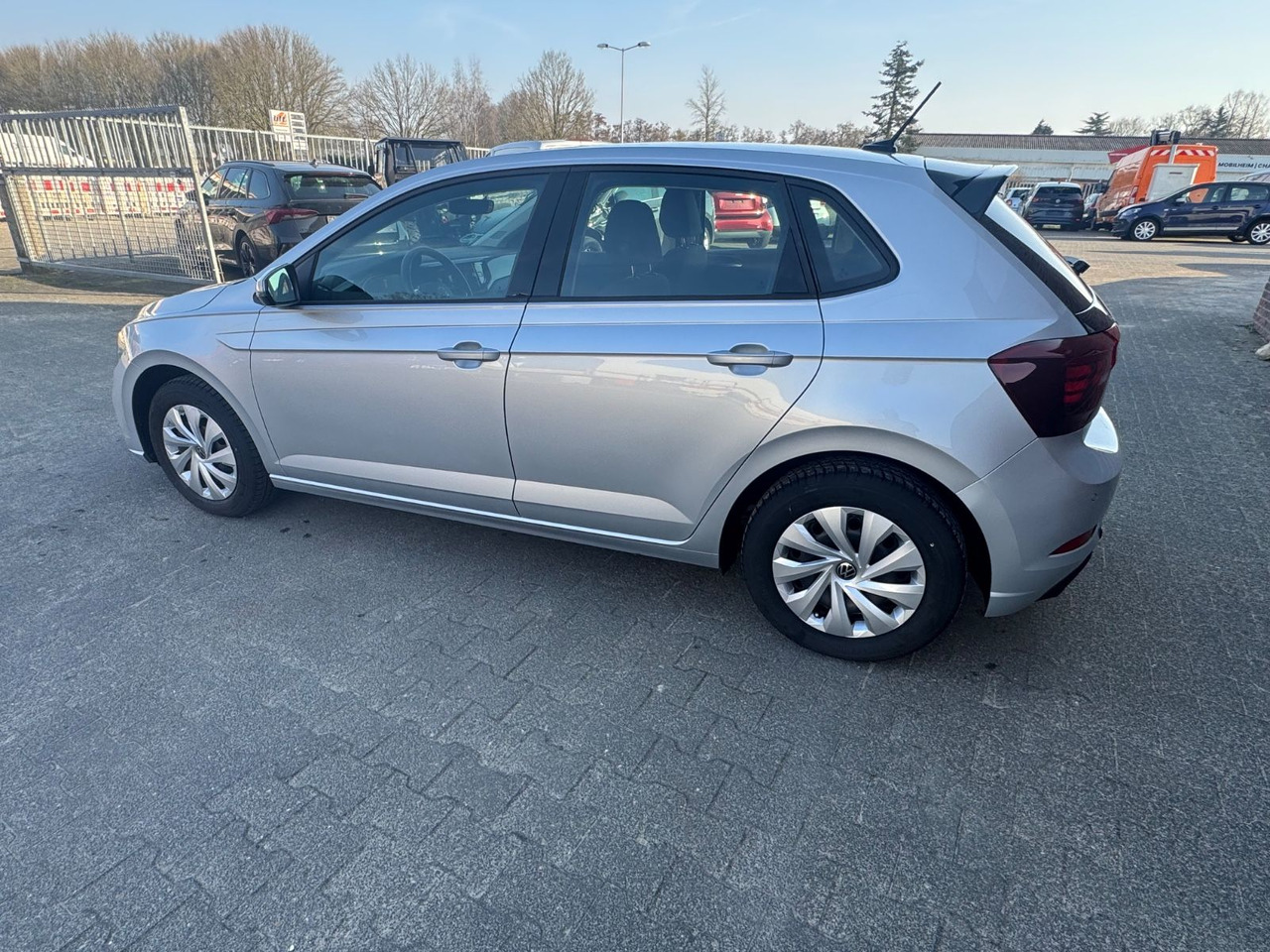 Volkswagen Polo Life 1.0 TSI 70kW 5-Gang 10.000 KM - Легковой автомобиль: фото 3 Volkswagen Polo Life 1.0 TSI 70kW 5-Gang 10.000 KM - Легковой автомобиль: фото 3