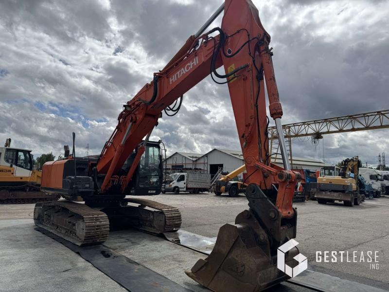 Hitachi ZX250LCN-5B - Гусеничный экскаватор: фото 4 Hitachi ZX250LCN-5B - Гусеничный экскаватор: фото 4