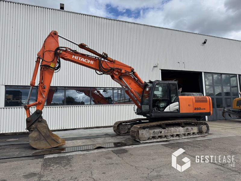 Hitachi ZX250LCN-5B - Гусеничный экскаватор: фото 1 Hitachi ZX250LCN-5B - Гусеничный экскаватор: фото 1