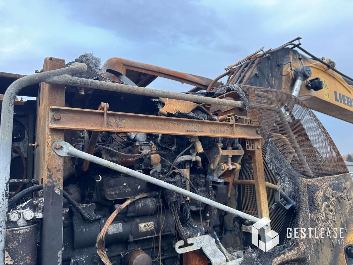 Гусеничный экскаватор Liebherr R914 COMPACT: фото 9