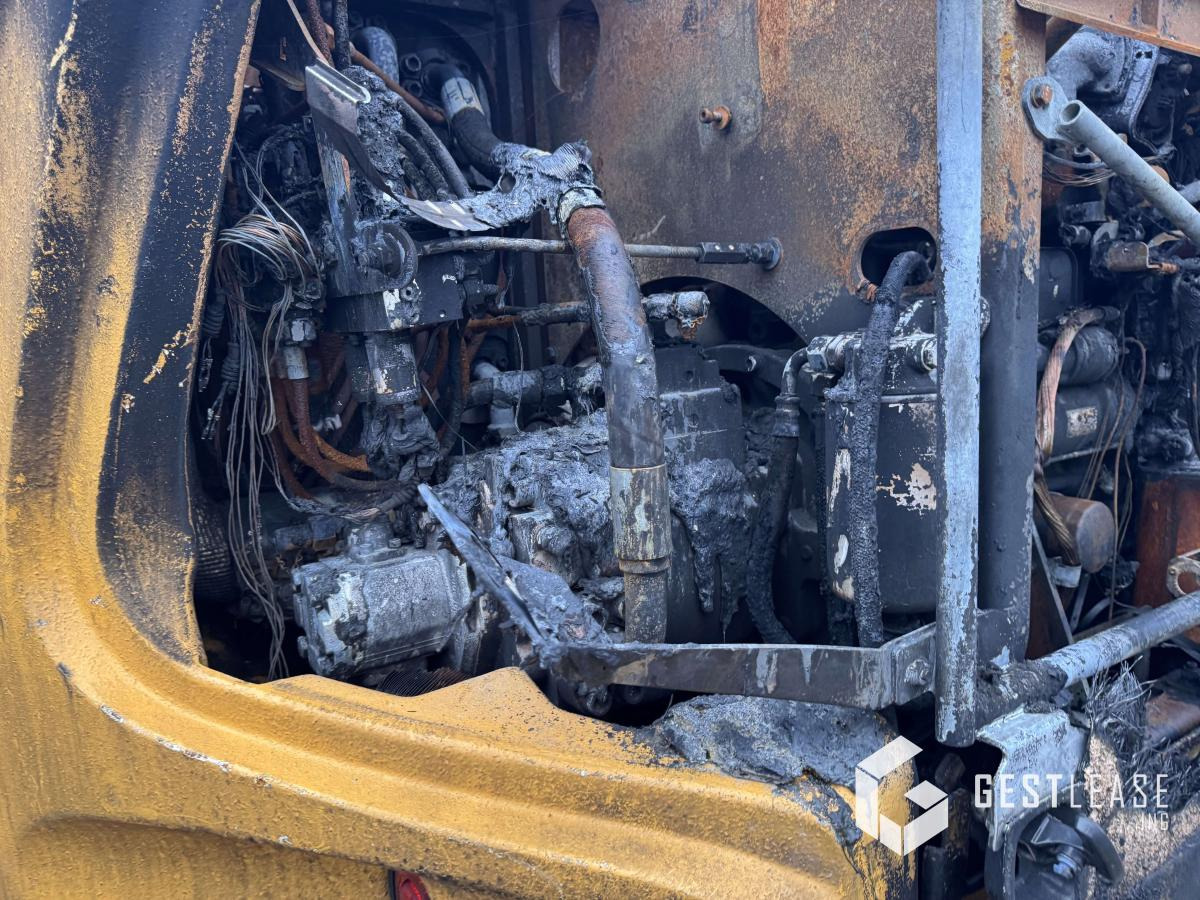 Гусеничный экскаватор Liebherr R914 COMPACT: фото 8