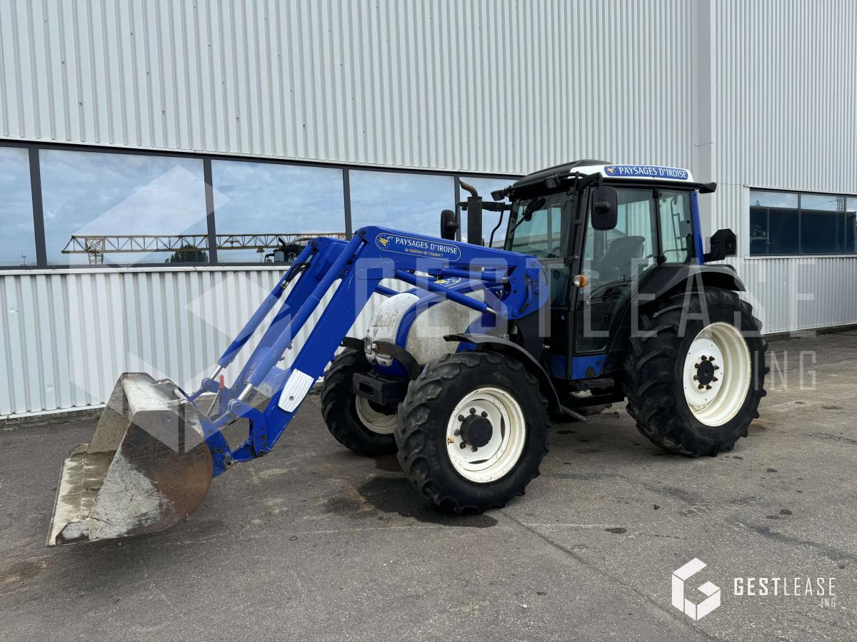 Valtra A72 - Трактор: фото 1 Valtra A72 - Трактор: фото 1