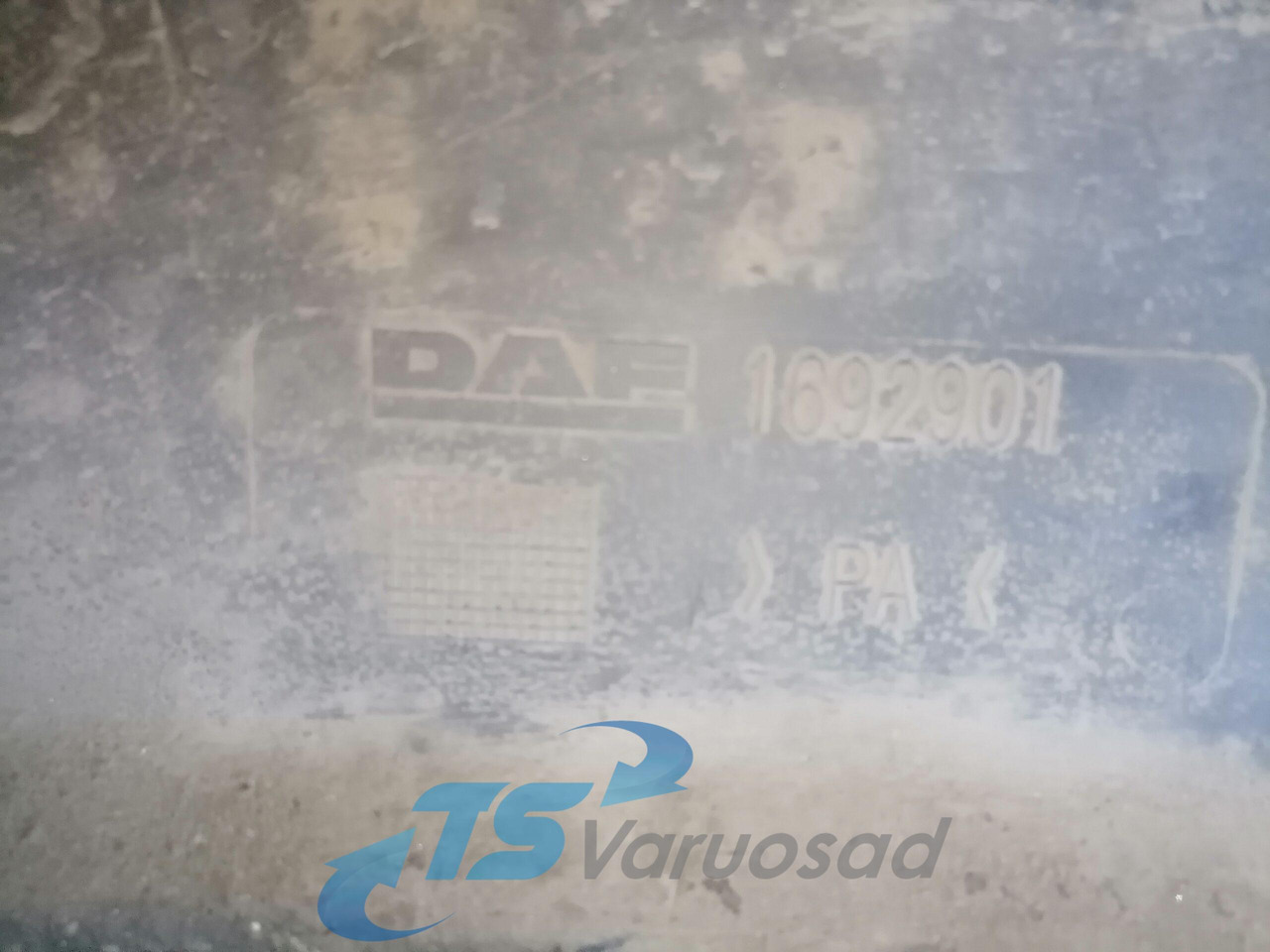 DAF Fan shroud 1692901 - Радиатор для Грузовиков: фото 4 DAF Fan shroud 1692901 - Радиатор для Грузовиков: фото 4