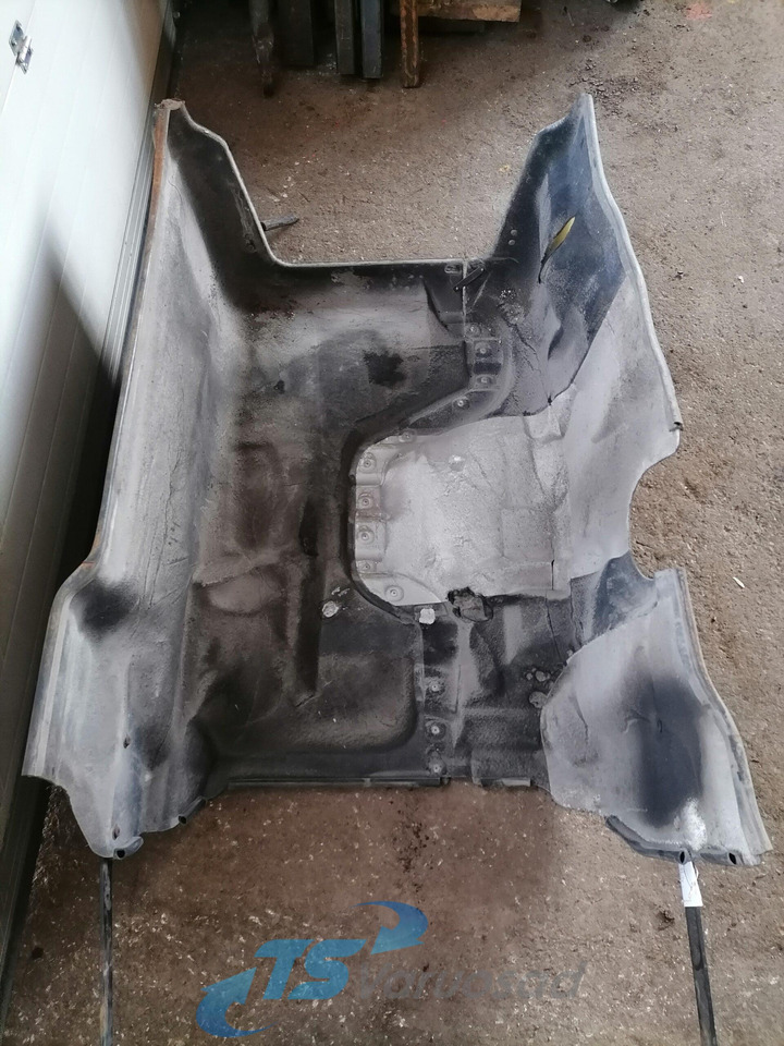 DAF Noise reduction mat under the cab 1683832 - Универсальная запчасть для Грузовиков: фото 4 DAF Noise reduction mat under the cab 1683832 - Универсальная запчасть для Грузовиков: фото 4