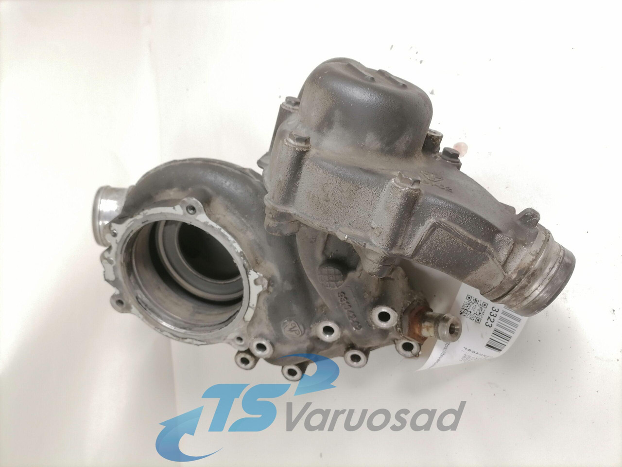 DAF Water pump manifold / housing 1747962 - Универсальная запчасть для Грузовиков: фото 3 DAF Water pump manifold / housing 1747962 - Универсальная запчасть для Грузовиков: фото 3