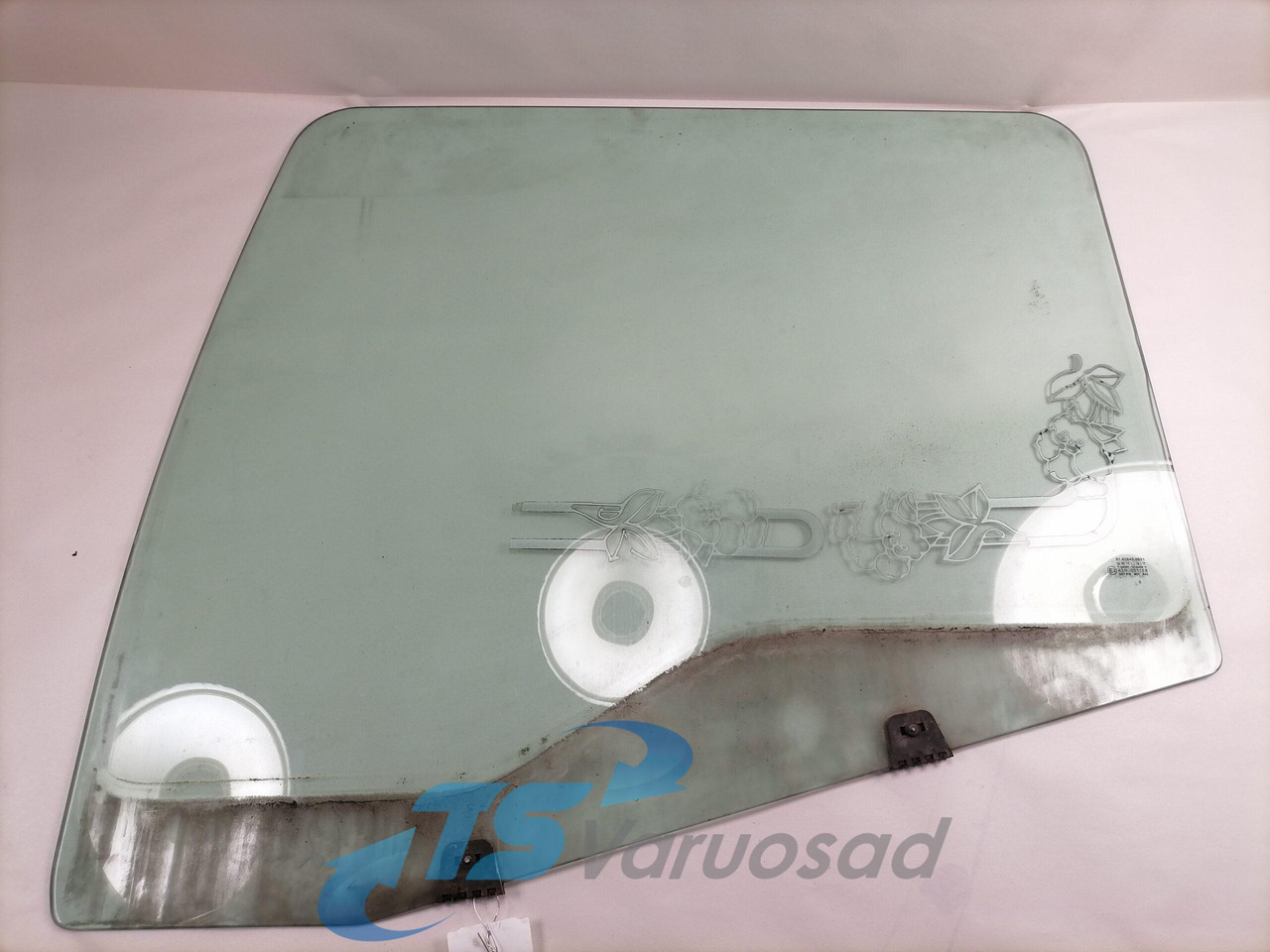 MAN Küljeklaas, vasak 81626450039 - Стекло и запчасти для Грузовиков: фото 1 MAN Küljeklaas, vasak 81626450039 - Стекло и запчасти для Грузовиков: фото 1