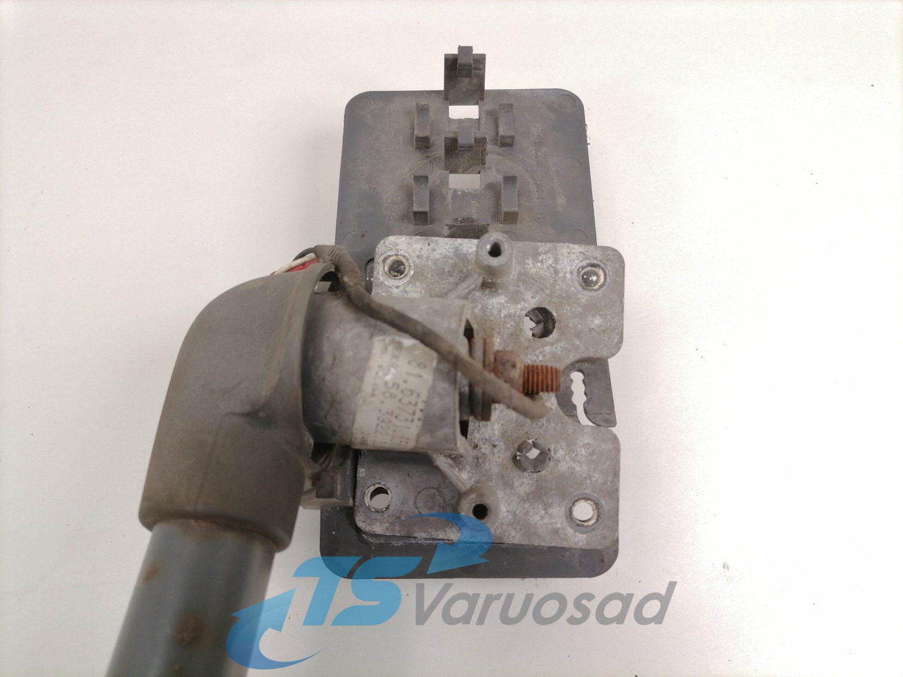 MAN Küljepeegel, parem 81637316560 - Зеркало заднего вида для Грузовиков: фото 3 MAN Küljepeegel, parem 81637316560 - Зеркало заднего вида для Грузовиков: фото 3