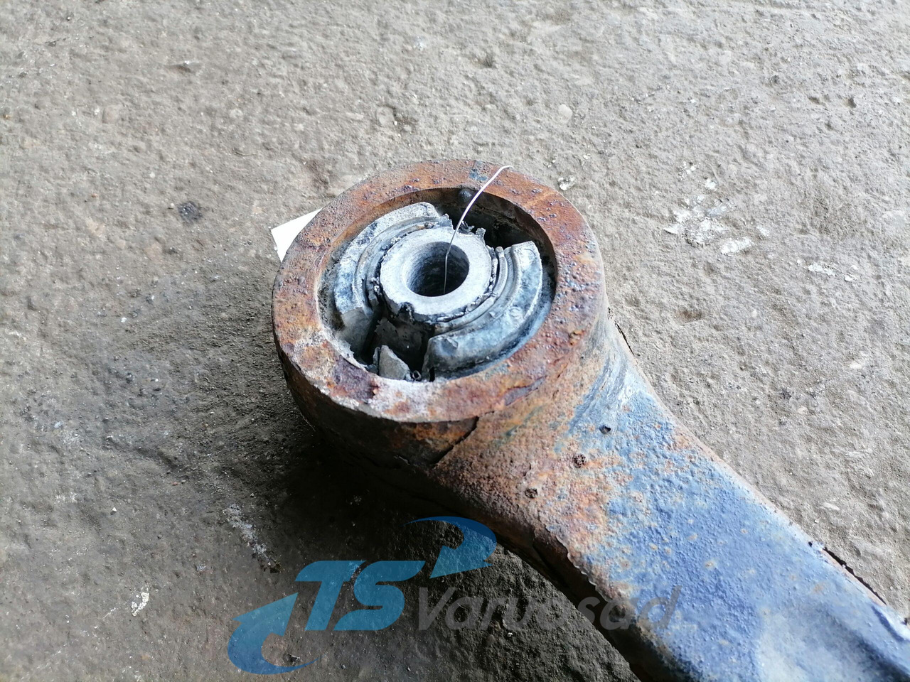 MAN Torque rod 81432203044 - Ось и запчасти для Грузовиков: фото 4 MAN Torque rod 81432203044 - Ось и запчасти для Грузовиков: фото 4