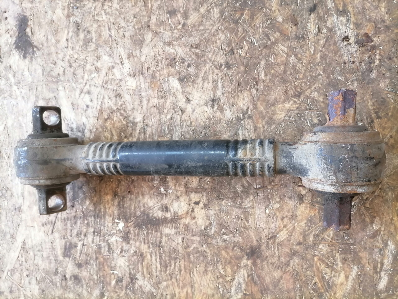 MAN Torque rod 81432206236 - Ось и запчасти для Грузовиков: фото 4 MAN Torque rod 81432206236 - Ось и запчасти для Грузовиков: фото 4