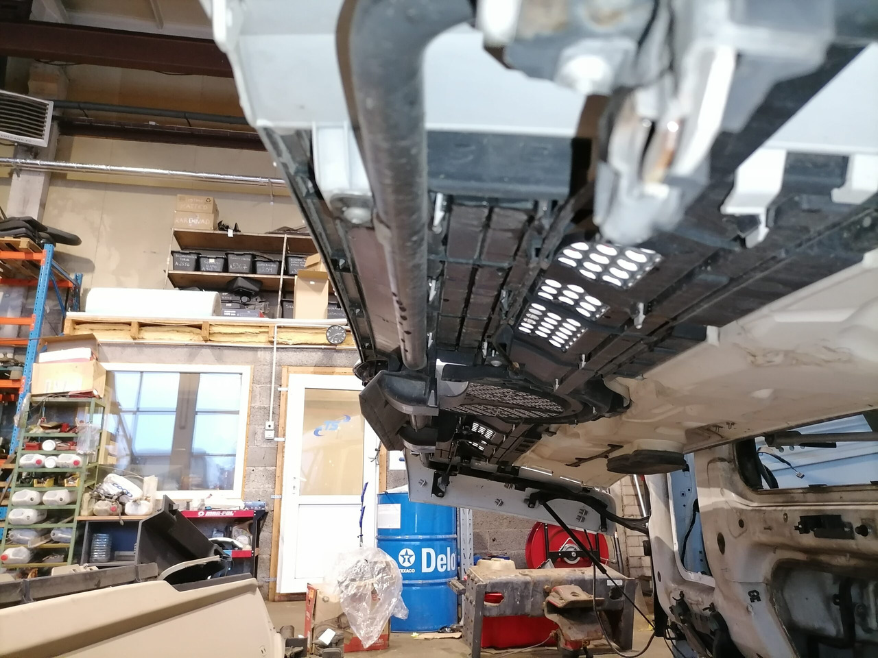 Mercedes-Benz Iluvõre A9607500409 - Решётка радиатора для Грузовиков: фото 5 Mercedes-Benz Iluvõre A9607500409 - Решётка радиатора для Грузовиков: фото 5