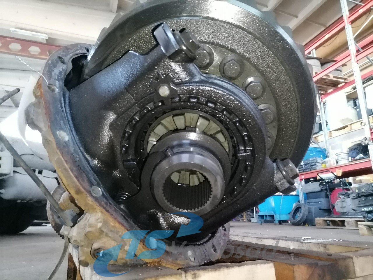 Mercedes-Benz Reduktor HL 6/3 DCLS - 13 / 2,846 A0003504303 - Бортовой редуктор для Грузовиков: фото 2 Mercedes-Benz Reduktor HL 6/3 DCLS - 13 / 2,846 A0003504303 - Бортовой редуктор для Грузовиков: фото 2