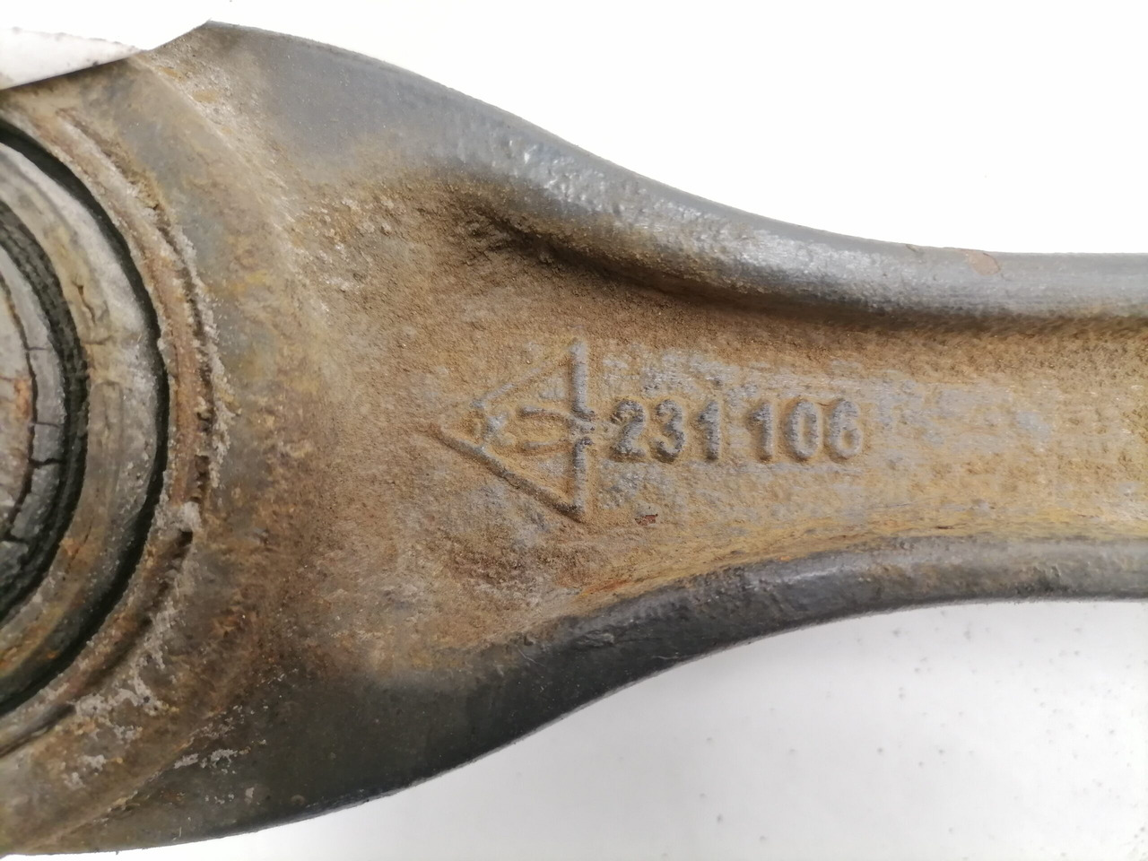 Mercedes-Benz Torque rod A9603300311 - Ось и запчасти для Грузовиков: фото 4 Mercedes-Benz Torque rod A9603300311 - Ось и запчасти для Грузовиков: фото 4