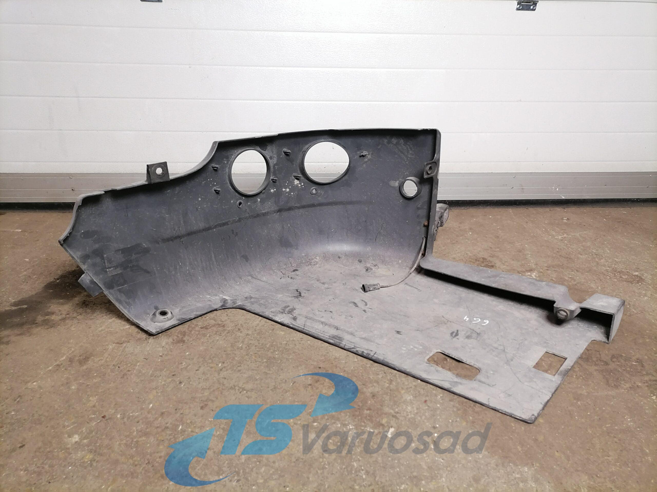 Scania Bumper cover 1884915 - Угол бампера для Грузовиков: фото 1 Scania Bumper cover 1884915 - Угол бампера для Грузовиков: фото 1