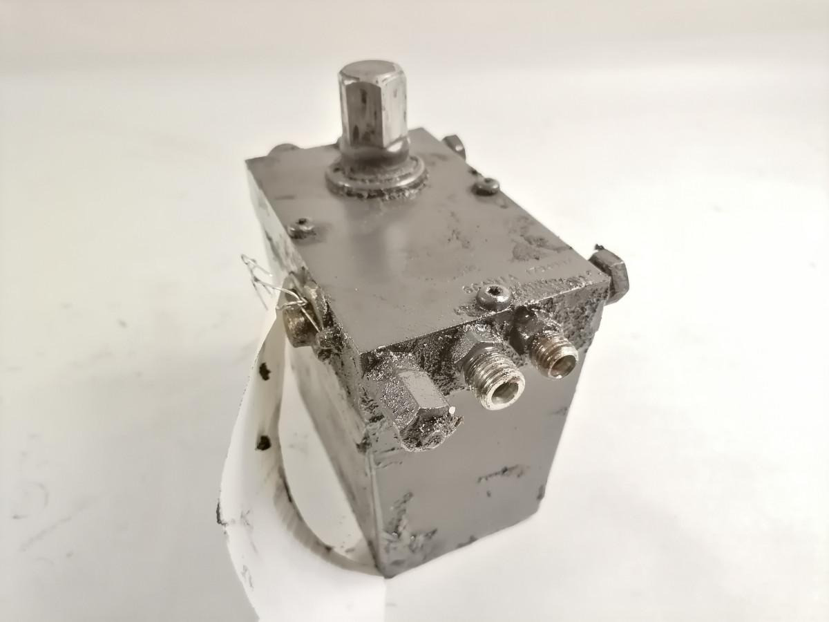 Scania Cab tilting pump 1794907 - Подвеска кабины для Грузовиков: фото 2 Scania Cab tilting pump 1794907 - Подвеска кабины для Грузовиков: фото 2