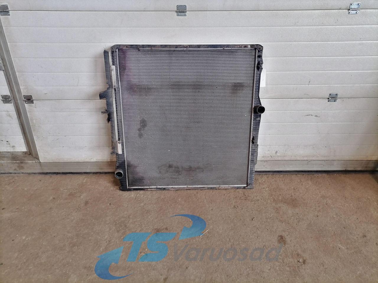 Scania Cooling radiator 1781365 - Радиатор для Грузовиков: фото 2 Scania Cooling radiator 1781365 - Радиатор для Грузовиков: фото 2