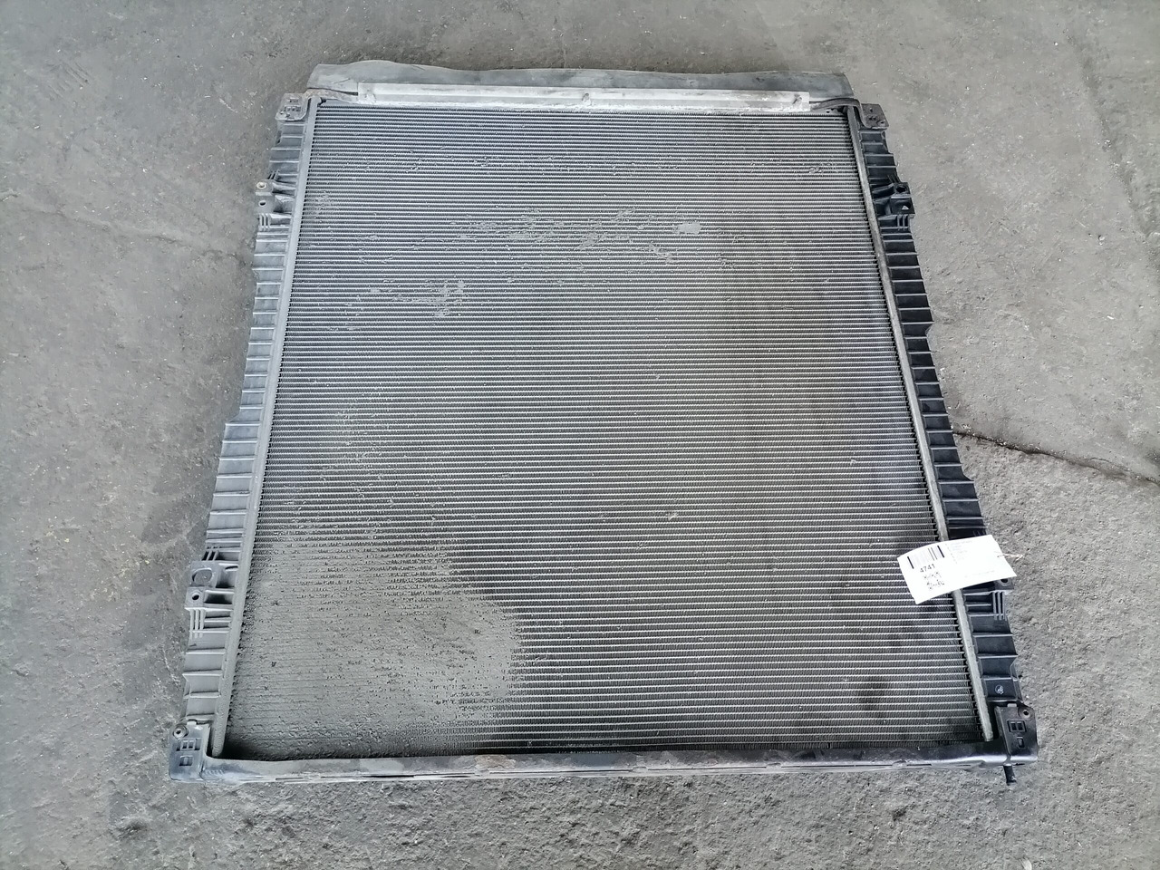 Scania Cooling radiator 1784616 - Радиатор для Грузовиков: фото 4 Scania Cooling radiator 1784616 - Радиатор для Грузовиков: фото 4