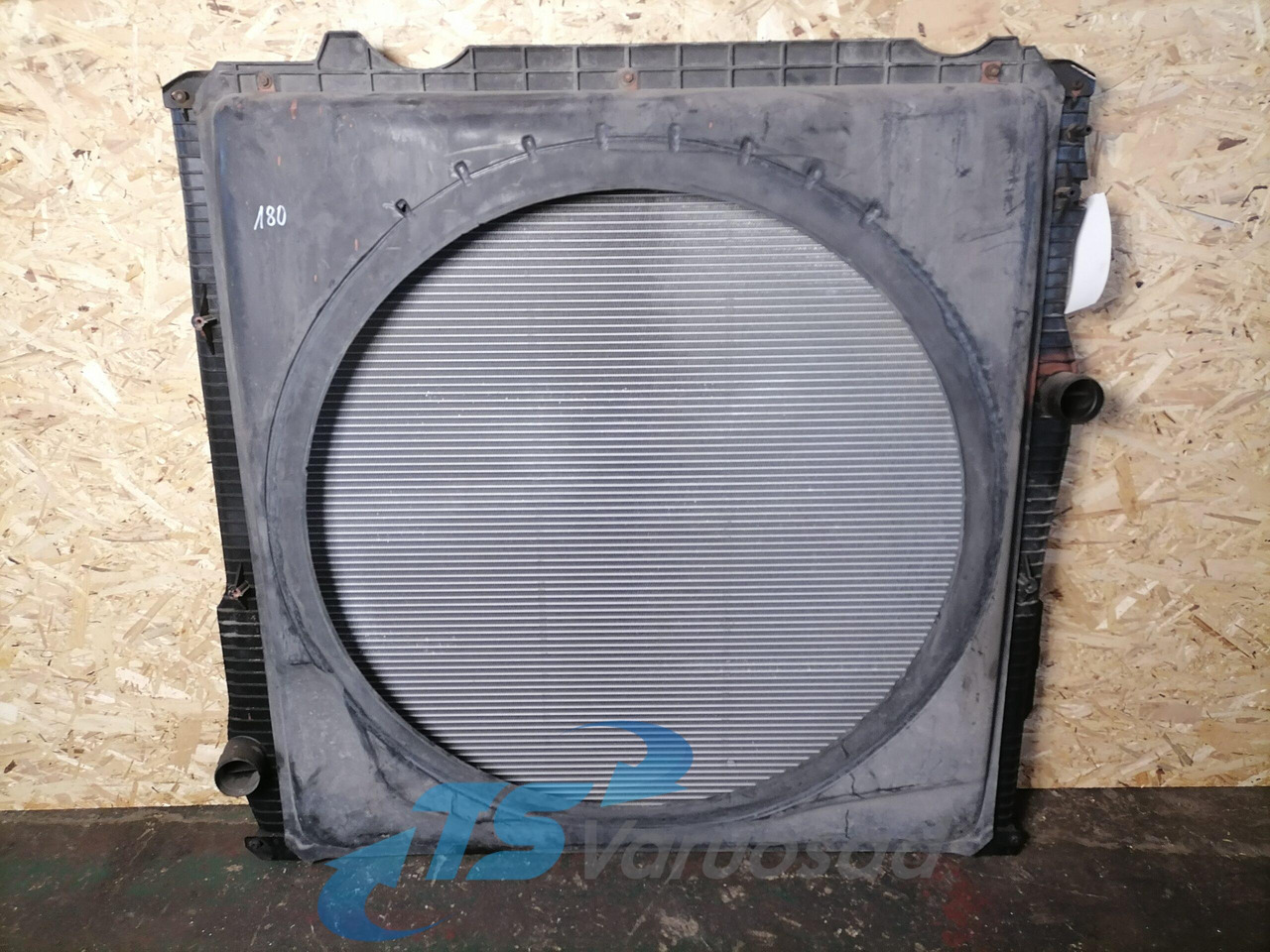 Scania Cooling radiator 1851542 - Радиатор для Грузовиков: фото 2 Scania Cooling radiator 1851542 - Радиатор для Грузовиков: фото 2