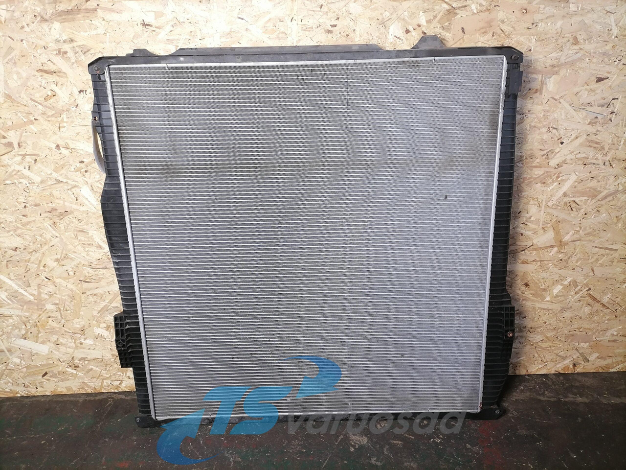 Scania Cooling radiator 1851542 - Радиатор для Грузовиков: фото 1 Scania Cooling radiator 1851542 - Радиатор для Грузовиков: фото 1