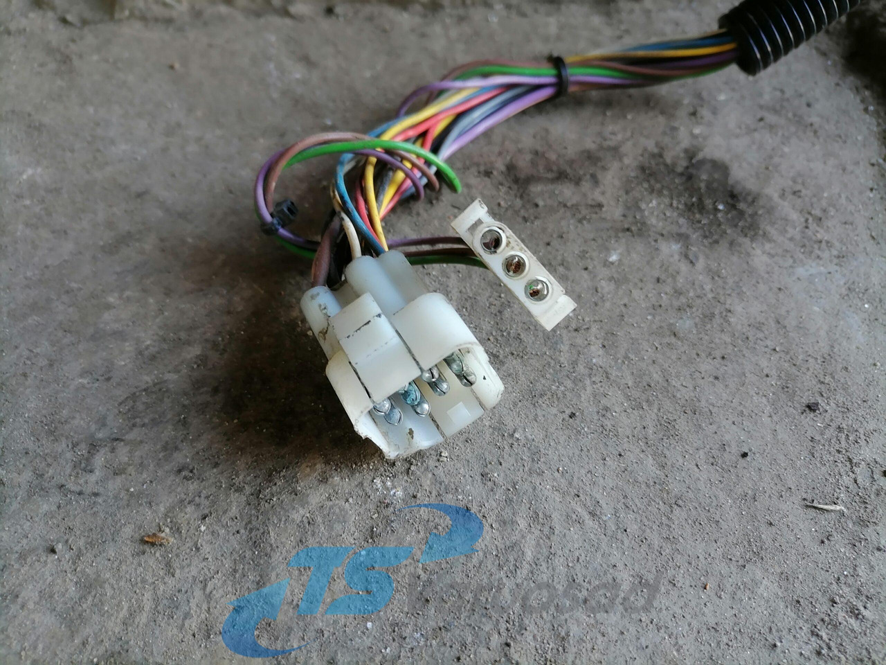 Scania Door 1476534 - Дверь и запчасти для Грузовиков: фото 4 Scania Door 1476534 - Дверь и запчасти для Грузовиков: фото 4