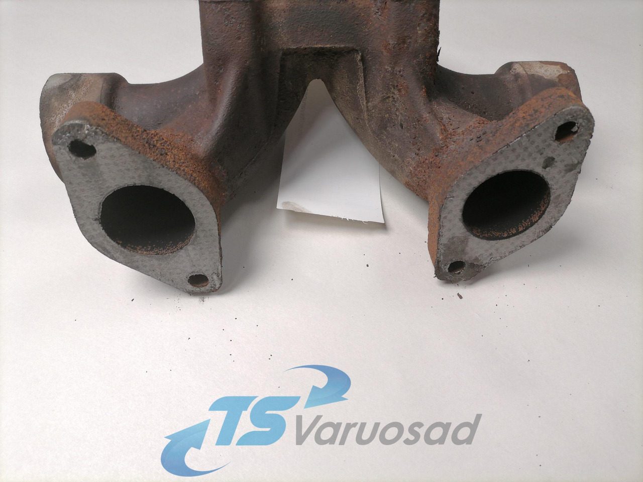 Scania Exhaust mainfold 1470305 - Выпускной коллектор для Грузовиков: фото 2 Scania Exhaust mainfold 1470305 - Выпускной коллектор для Грузовиков: фото 2