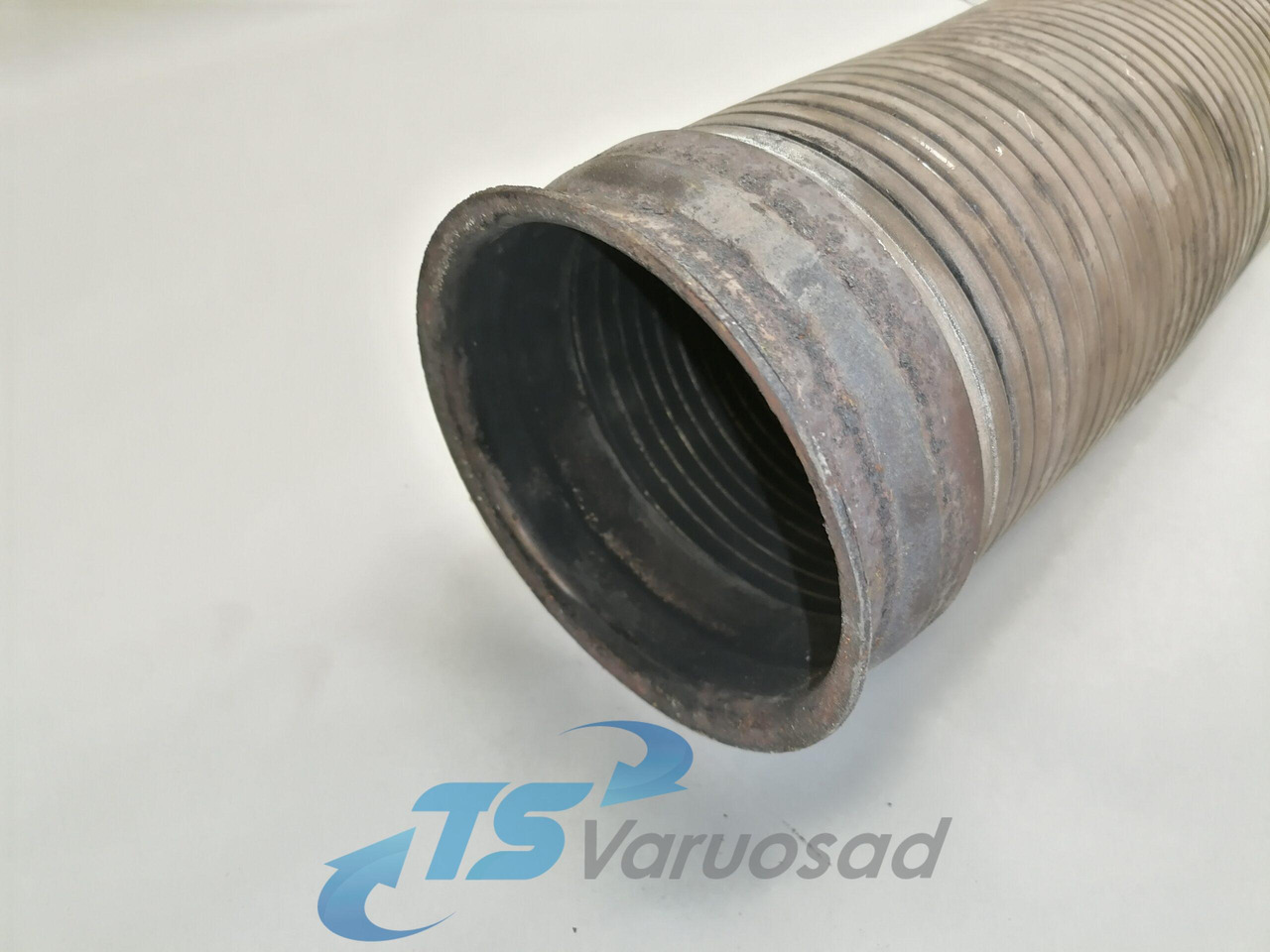 Scania Exhaust pipe 1529474 - Глушитель для Грузовиков: фото 2 Scania Exhaust pipe 1529474 - Глушитель для Грузовиков: фото 2