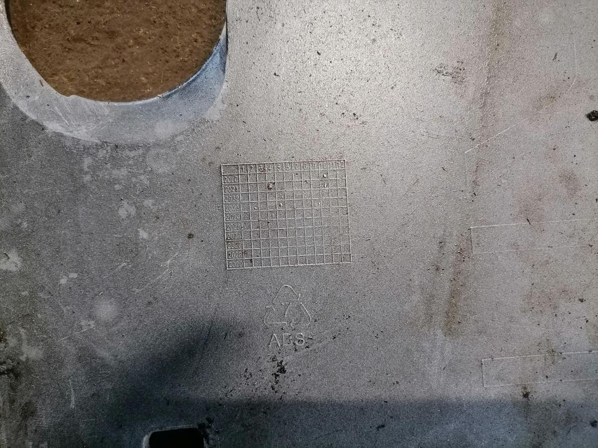 Scania Front bumper cover plastic 2731830 - Аэродинамика/ Спойлеры для Грузовиков: фото 4 Scania Front bumper cover plastic 2731830 - Аэродинамика/ Спойлеры для Грузовиков: фото 4