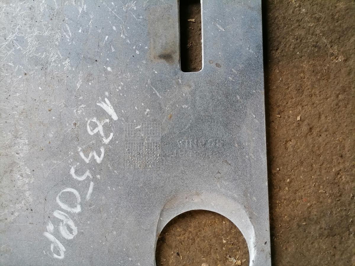 Scania Front bumper cover plastic 2731830 - Аэродинамика/ Спойлеры для Грузовиков: фото 3 Scania Front bumper cover plastic 2731830 - Аэродинамика/ Спойлеры для Грузовиков: фото 3