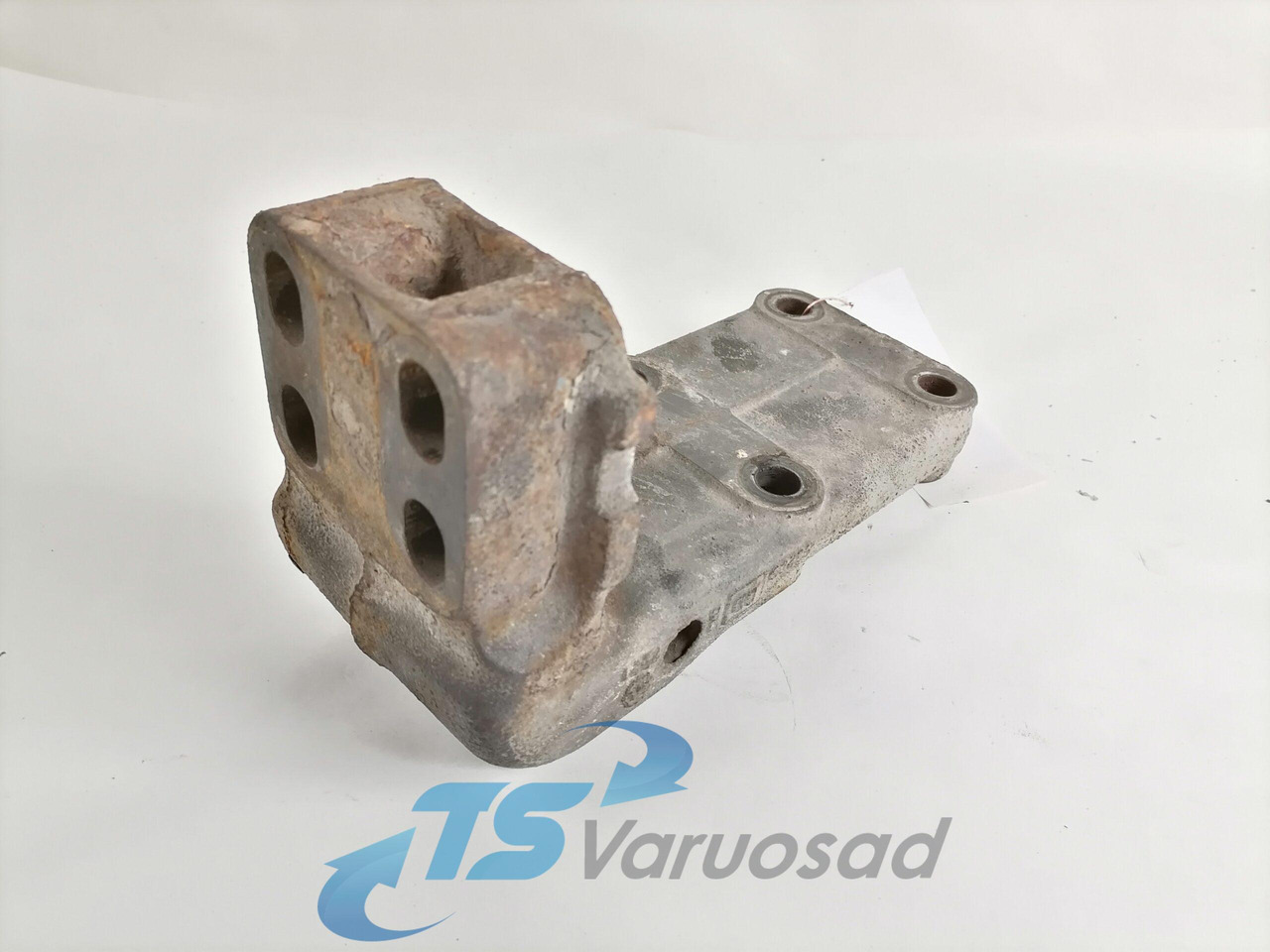 Scania Gearbox bracket 1404300 - Коробка передач и запчасти для Грузовиков: фото 3 Scania Gearbox bracket 1404300 - Коробка передач и запчасти для Грузовиков: фото 3