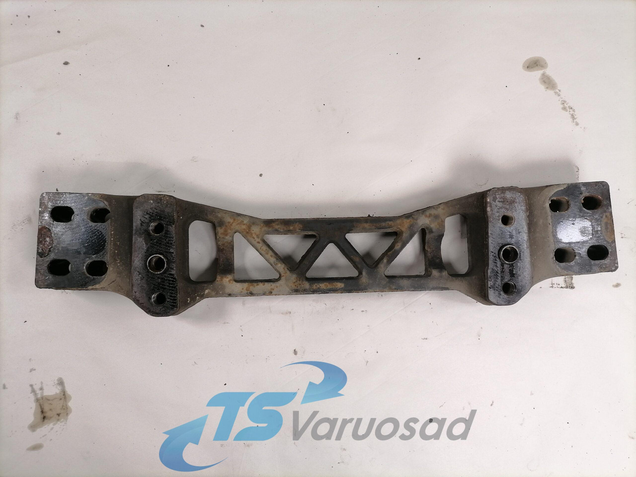 Scania Gearbox bracket 1743442 - Коробка передач и запчасти для Грузовиков: фото 2 Scania Gearbox bracket 1743442 - Коробка передач и запчасти для Грузовиков: фото 2