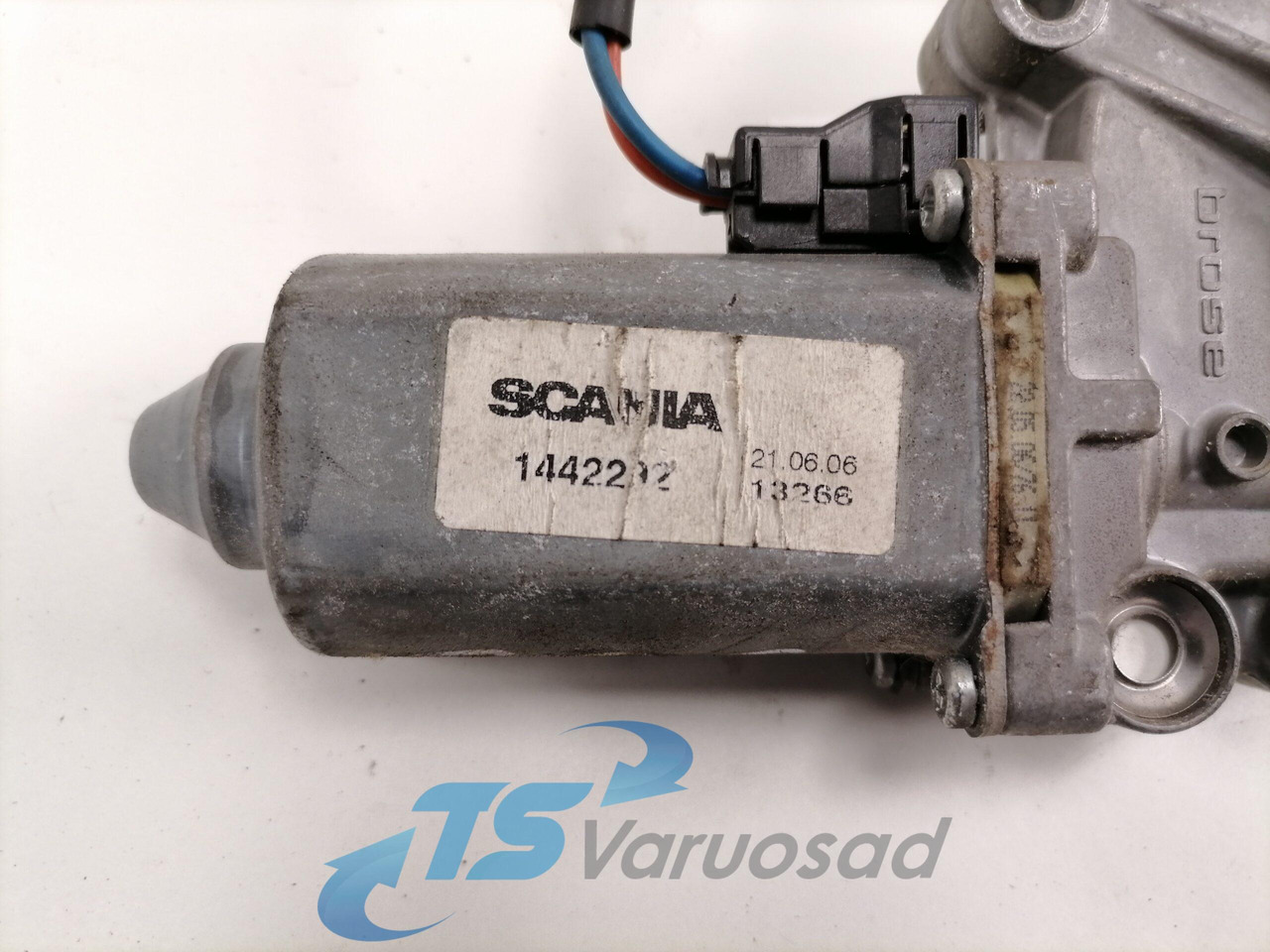 Scania Glass lift 1442292 - Стекло и запчасти для Грузовиков: фото 3 Scania Glass lift 1442292 - Стекло и запчасти для Грузовиков: фото 3