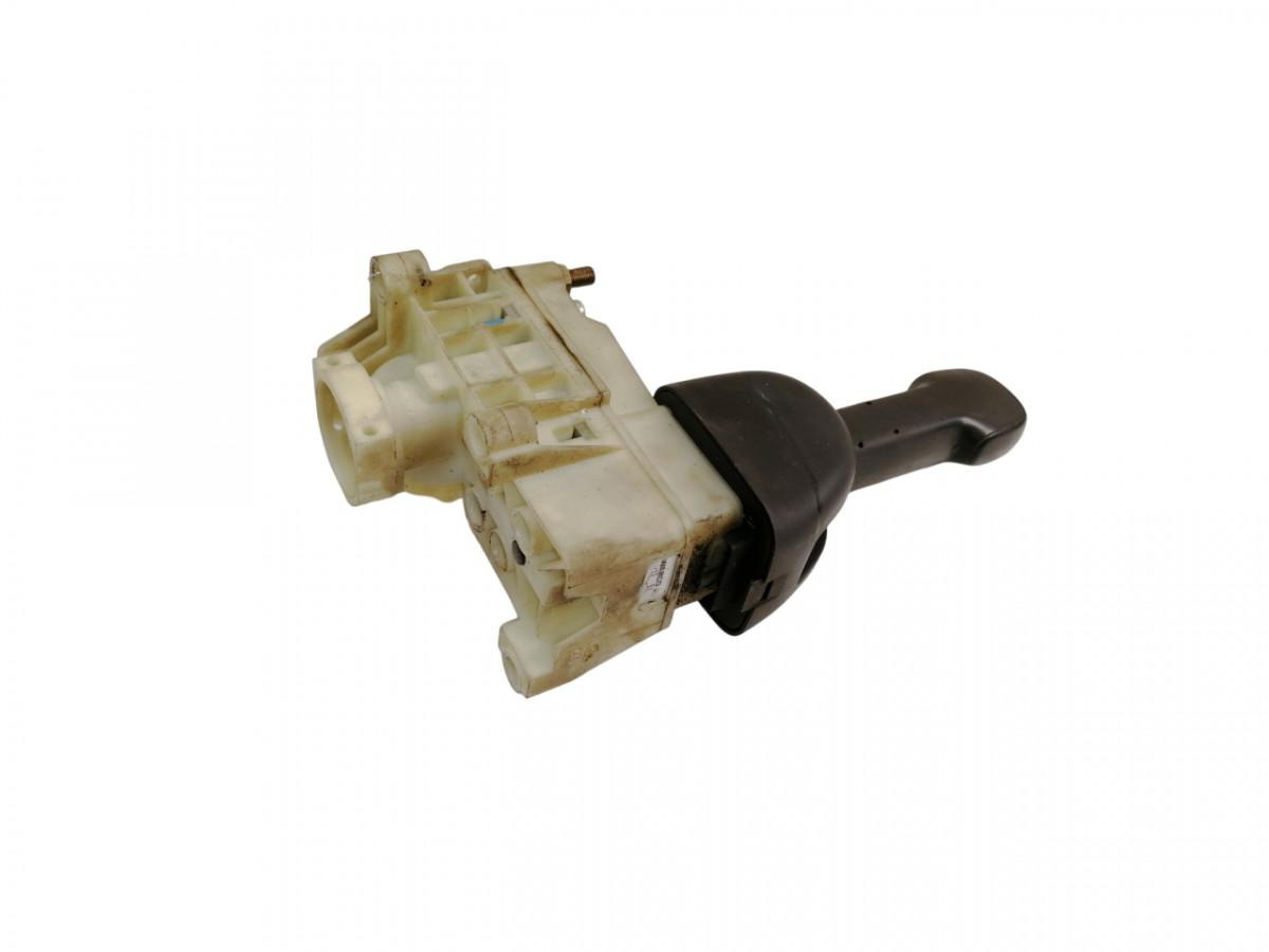 Scania Handbrake control lever 1882111 - Универсальная запчасть для Грузовиков: фото 1 Scania Handbrake control lever 1882111 - Универсальная запчасть для Грузовиков: фото 1