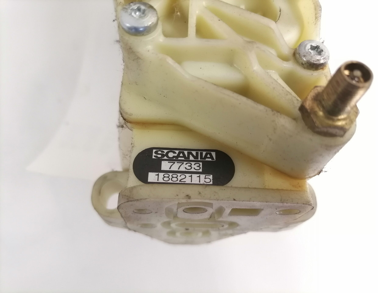 Scania Handbrake control lever 1882115 - Универсальная запчасть для Грузовиков: фото 3 Scania Handbrake control lever 1882115 - Универсальная запчасть для Грузовиков: фото 3