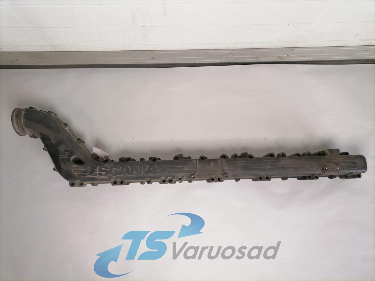 Scania Intake mainfold 1893329 - Впускной коллектор для Грузовиков: фото 1 Scania Intake mainfold 1893329 - Впускной коллектор для Грузовиков: фото 1